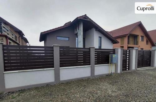 Gard aluminiu