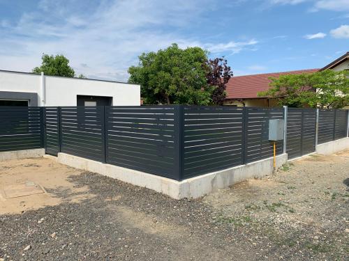 Gard aluminiu
